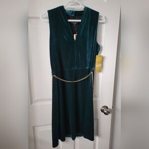 Laura Petite Size 10 Green Velvet Dress with Gold Chain